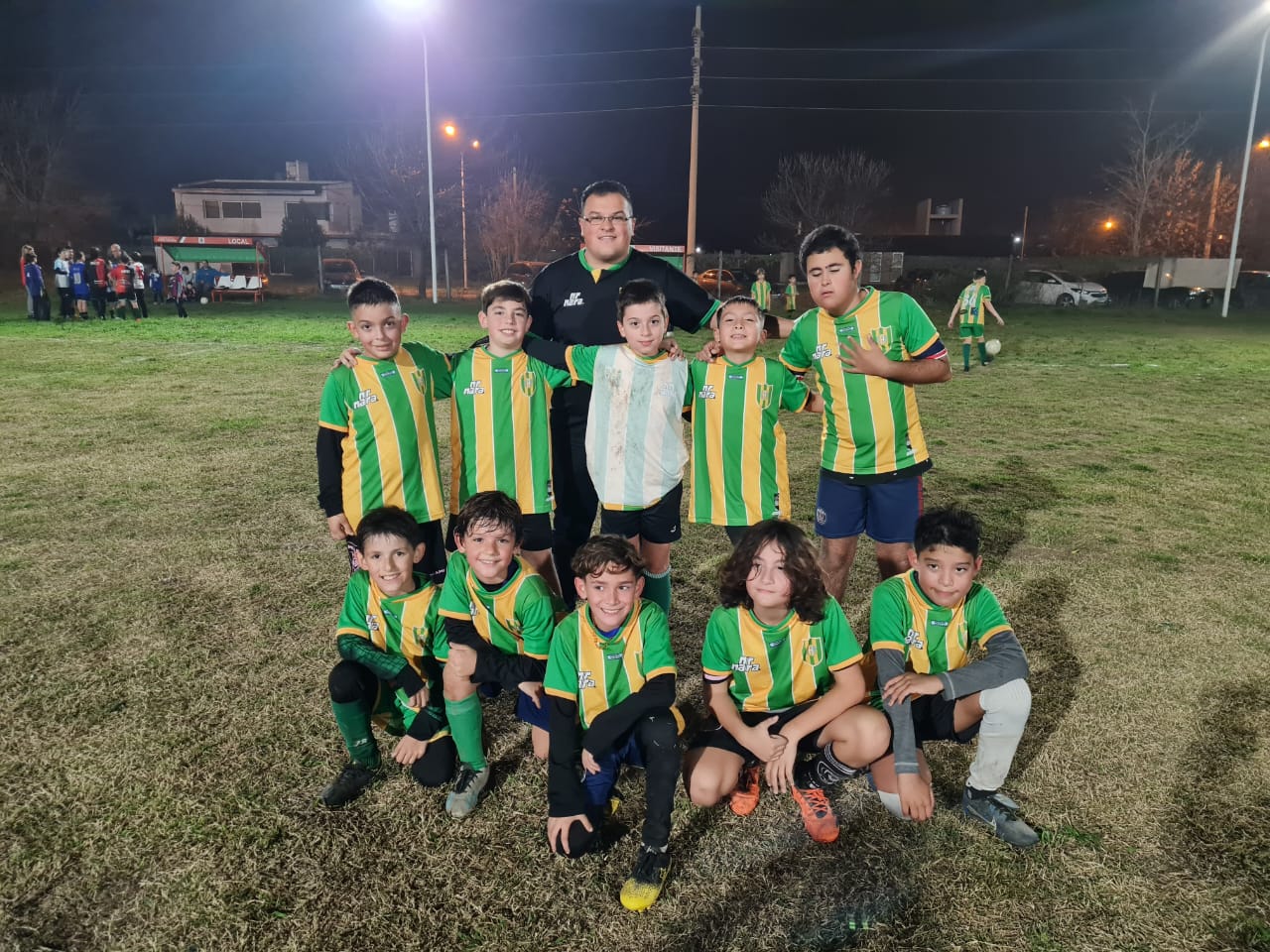 Juegan en el Club Funes y representarán a la ciudad en un torneo de fútbol infantil